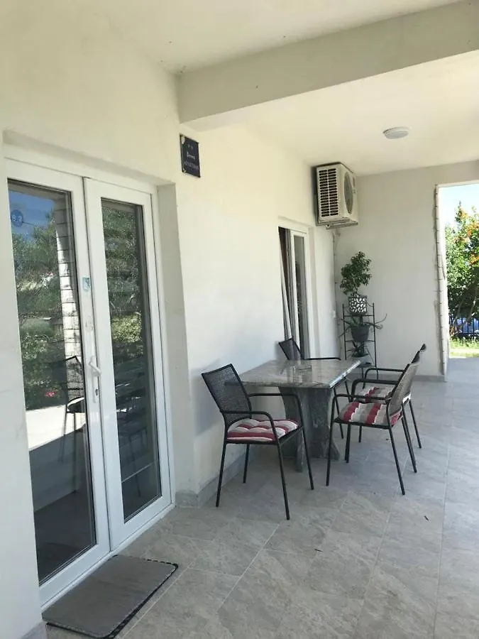 Apartments Dobric Kastela
